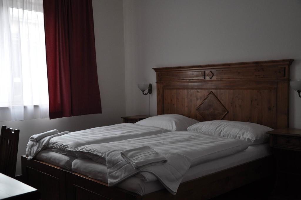 Hotel LAGUNA Kopřivnice Zimmer foto